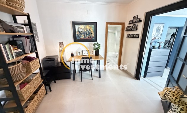 Resale - Villa - Torrevieja - San Luis