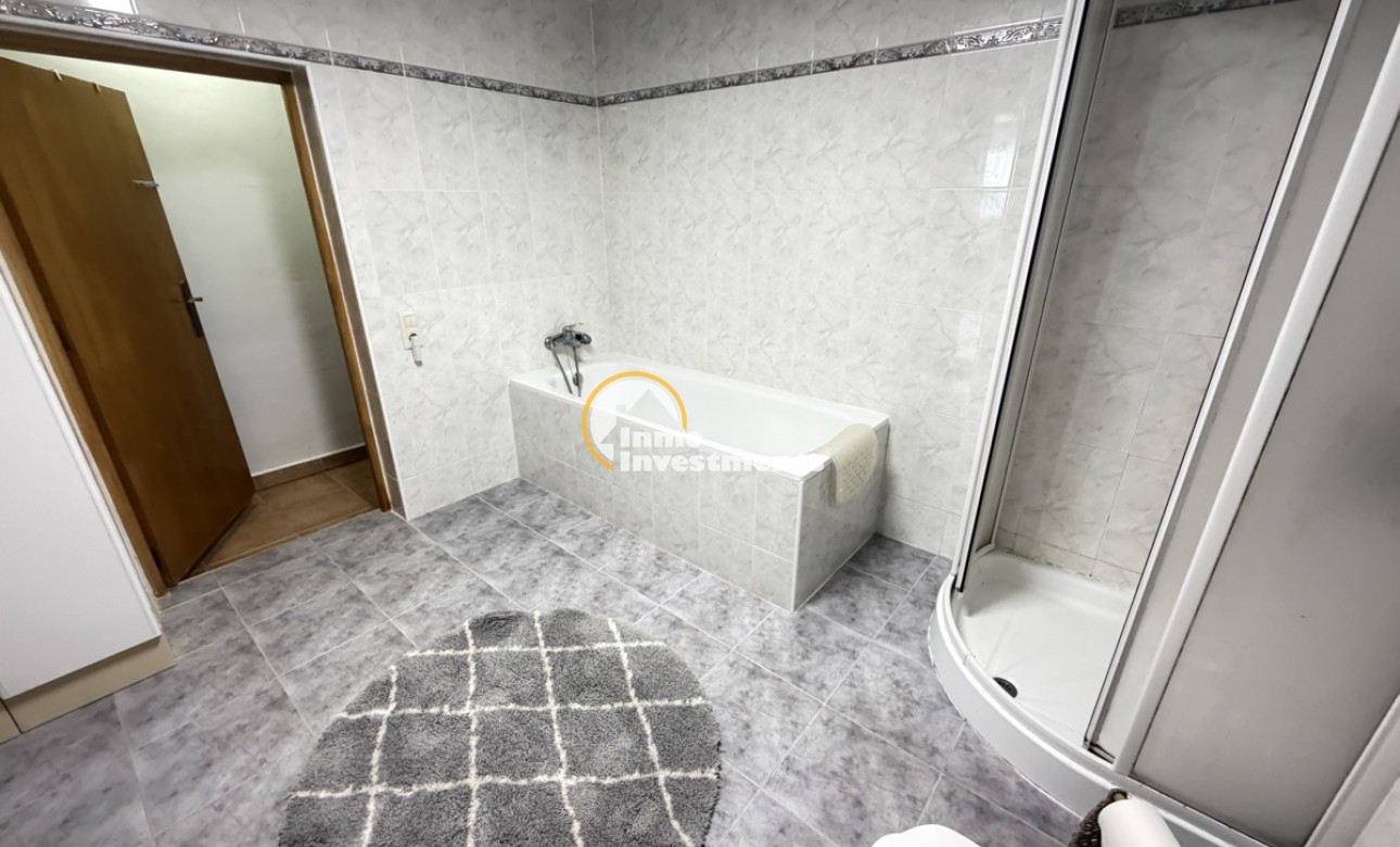 Resale - Villa - Torrevieja - San Luis