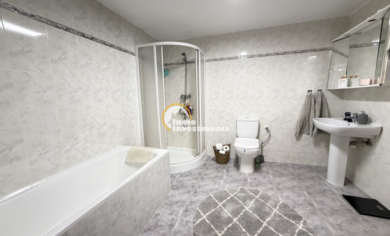 Resale - Villa - Torrevieja - San Luis