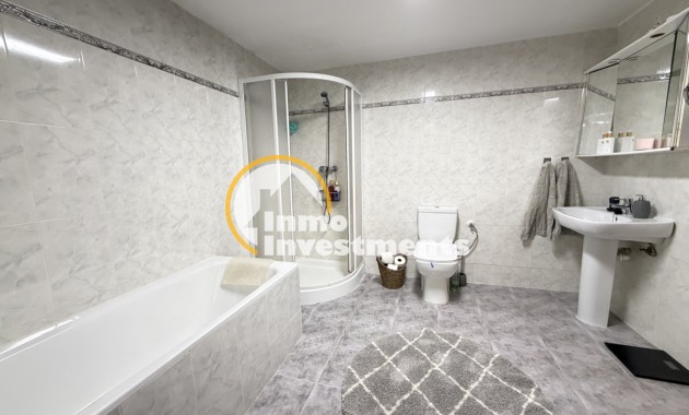 Resale - Villa - Torrevieja - San Luis