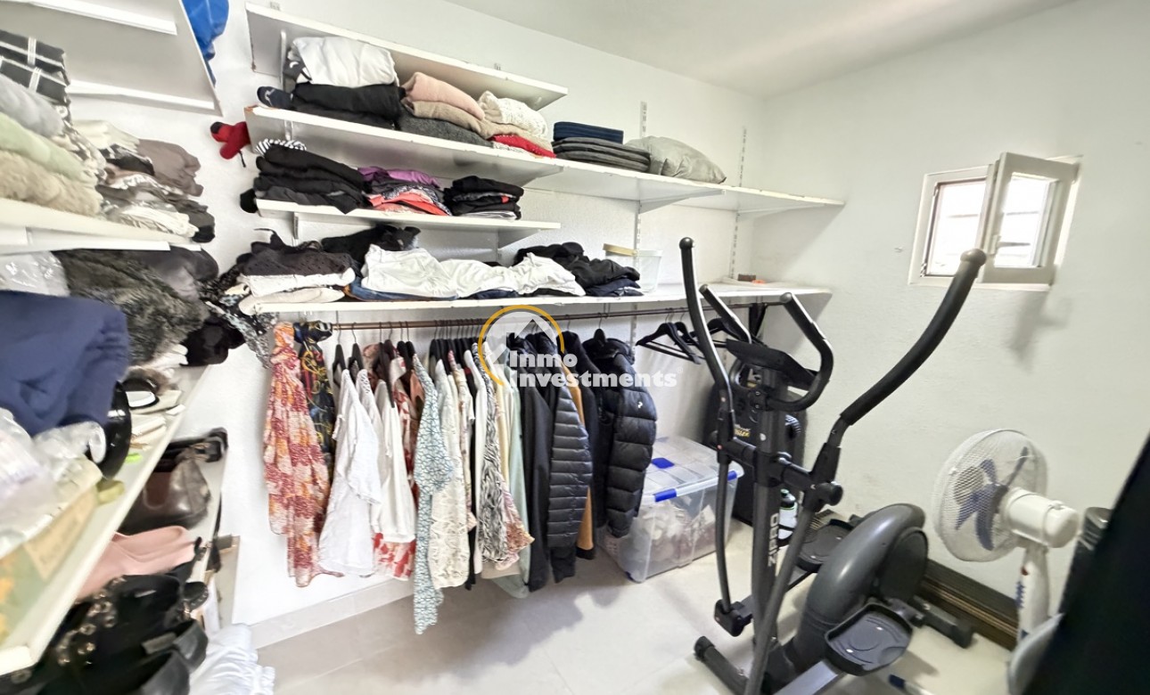 Resale - Villa - Torrevieja - San Luis