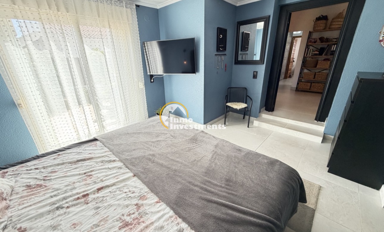 Resale - Villa - Torrevieja - San Luis