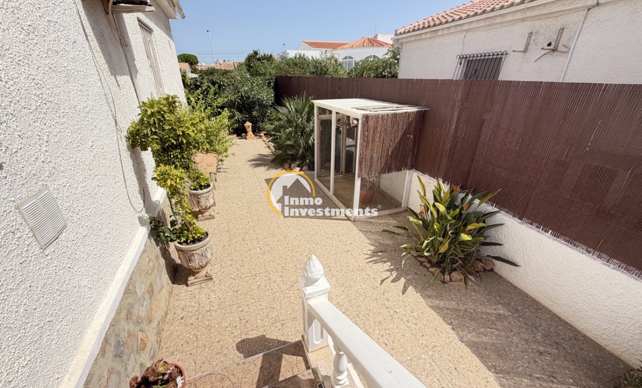 Resale - Villa - Torrevieja - San Luis