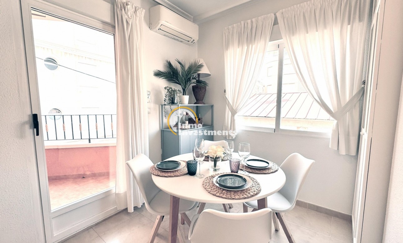 Long term rental - Apartment - Torrevieja - Playa de Los Locos