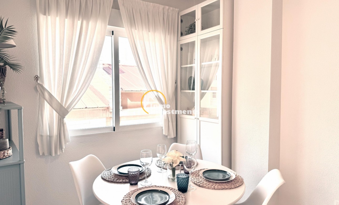 Long term rental - Apartment - Torrevieja - Playa de Los Locos