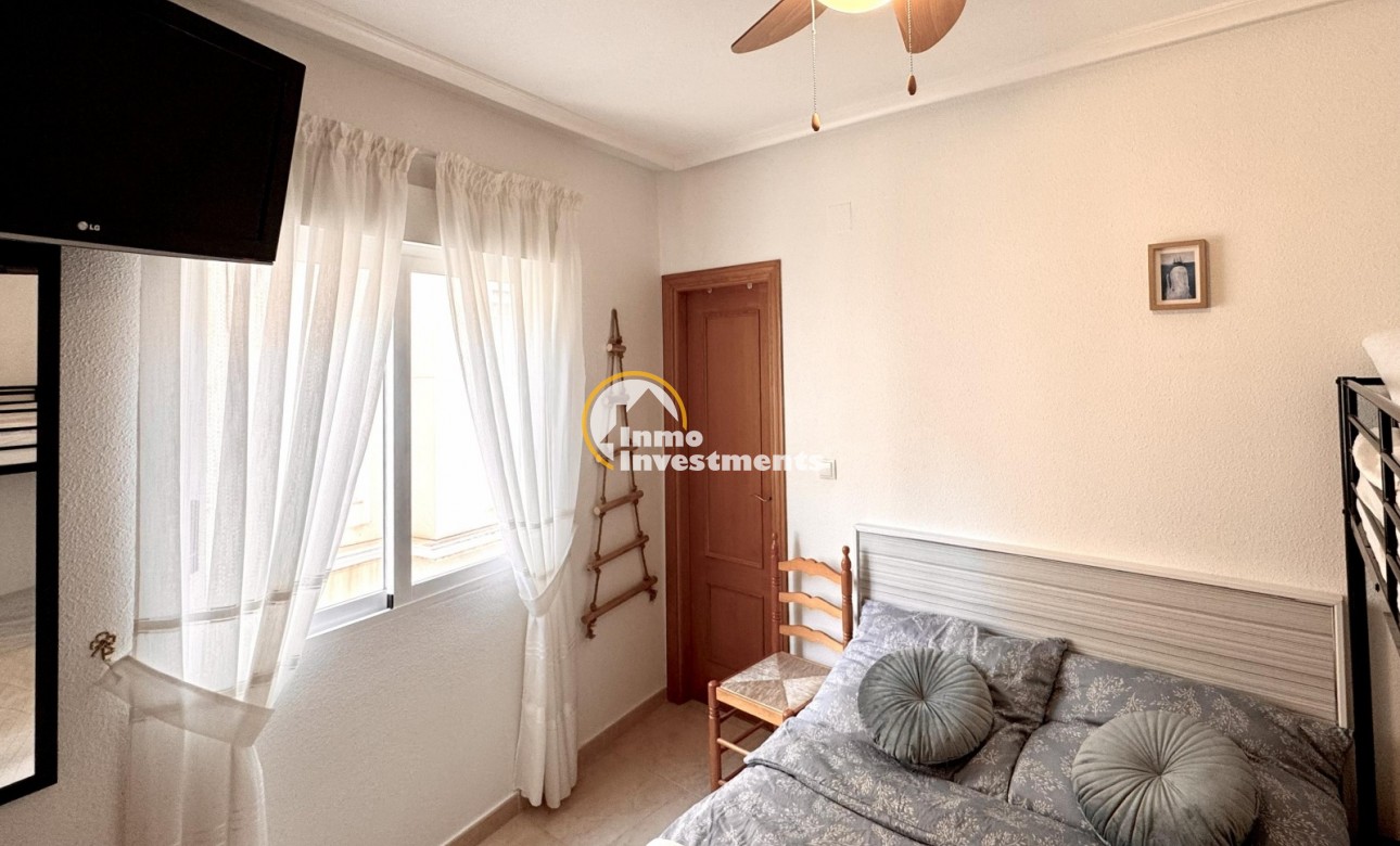 Long term rental - Apartment - Torrevieja - Playa de Los Locos