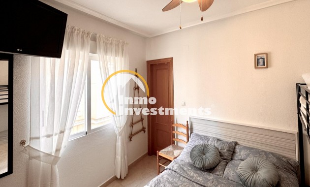 Long term rental - Apartment - Torrevieja - Playa de Los Locos