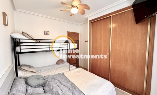 Long term rental - Apartment - Torrevieja - Playa de Los Locos