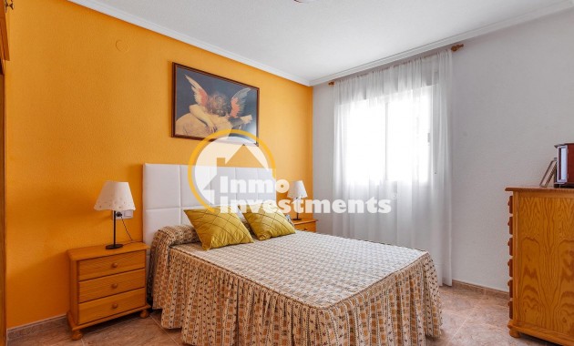 Resale - Apartment - Torrevieja - Estacion de autobuses