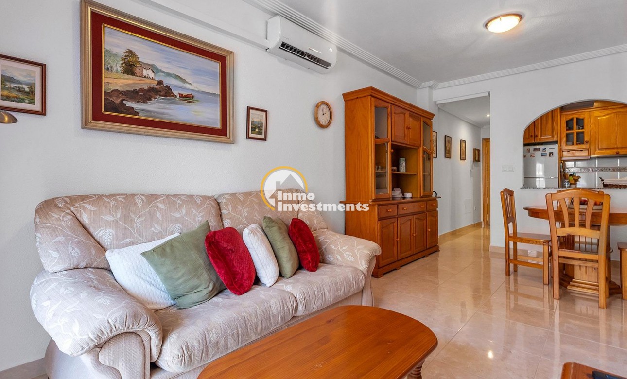 Resale - Apartment - Torrevieja - Estacion de autobuses