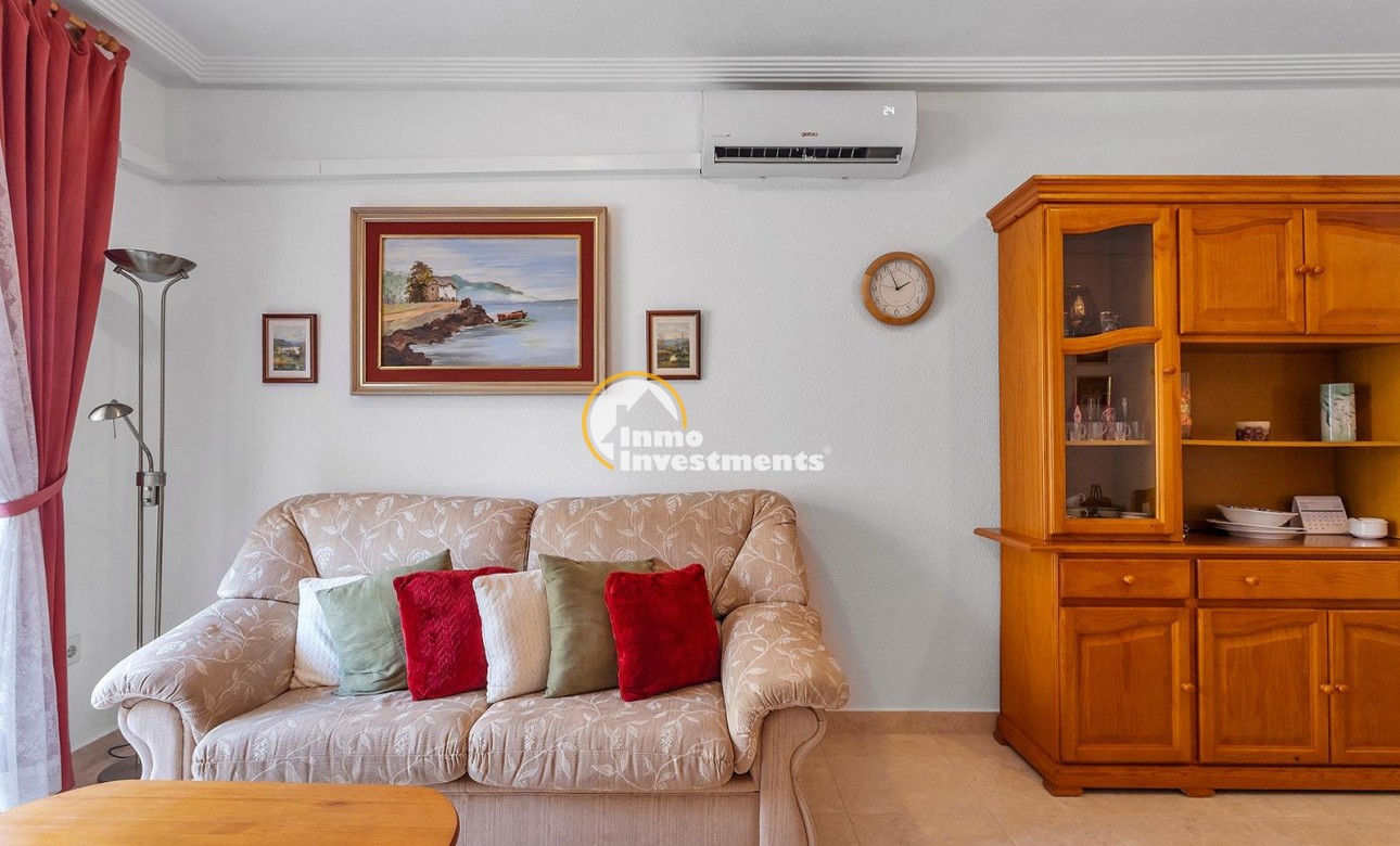 Resale - Apartment - Torrevieja - Estacion de autobuses