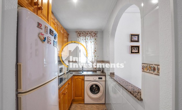 Resale - Apartment - Torrevieja - Estacion de autobuses