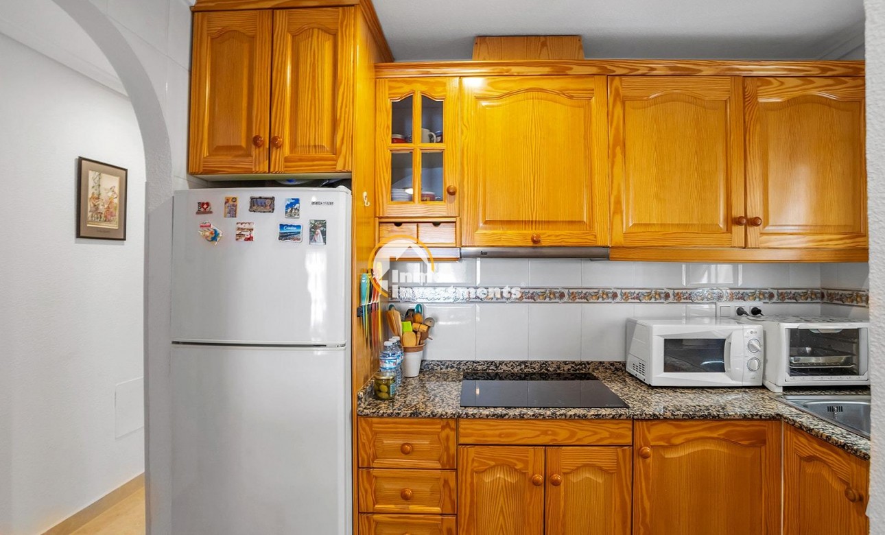 Resale - Apartment - Torrevieja - Estacion de autobuses