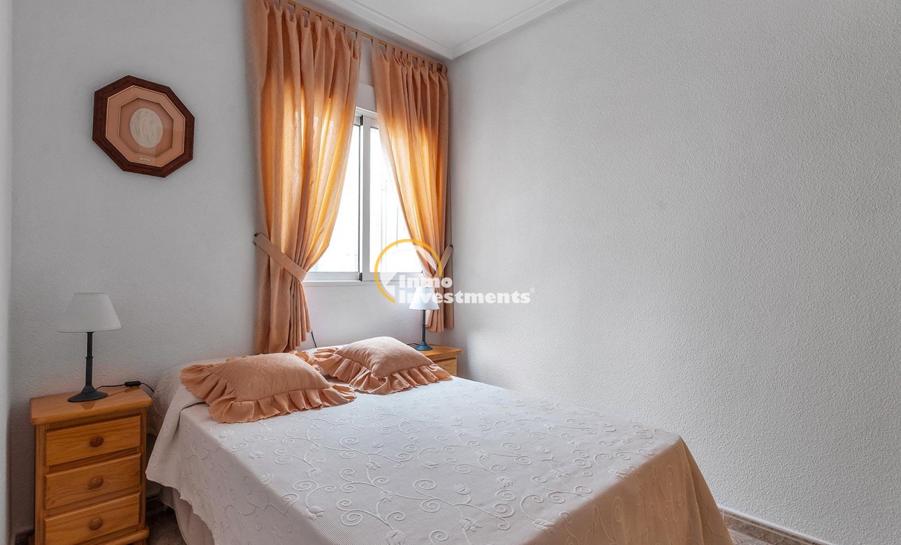 Resale - Apartment - Torrevieja - Estacion de autobuses