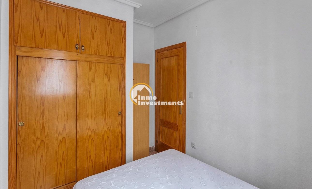 Resale - Apartment - Torrevieja - Estacion de autobuses