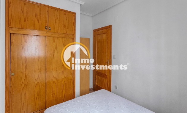 Resale - Apartment - Torrevieja - Estacion de autobuses
