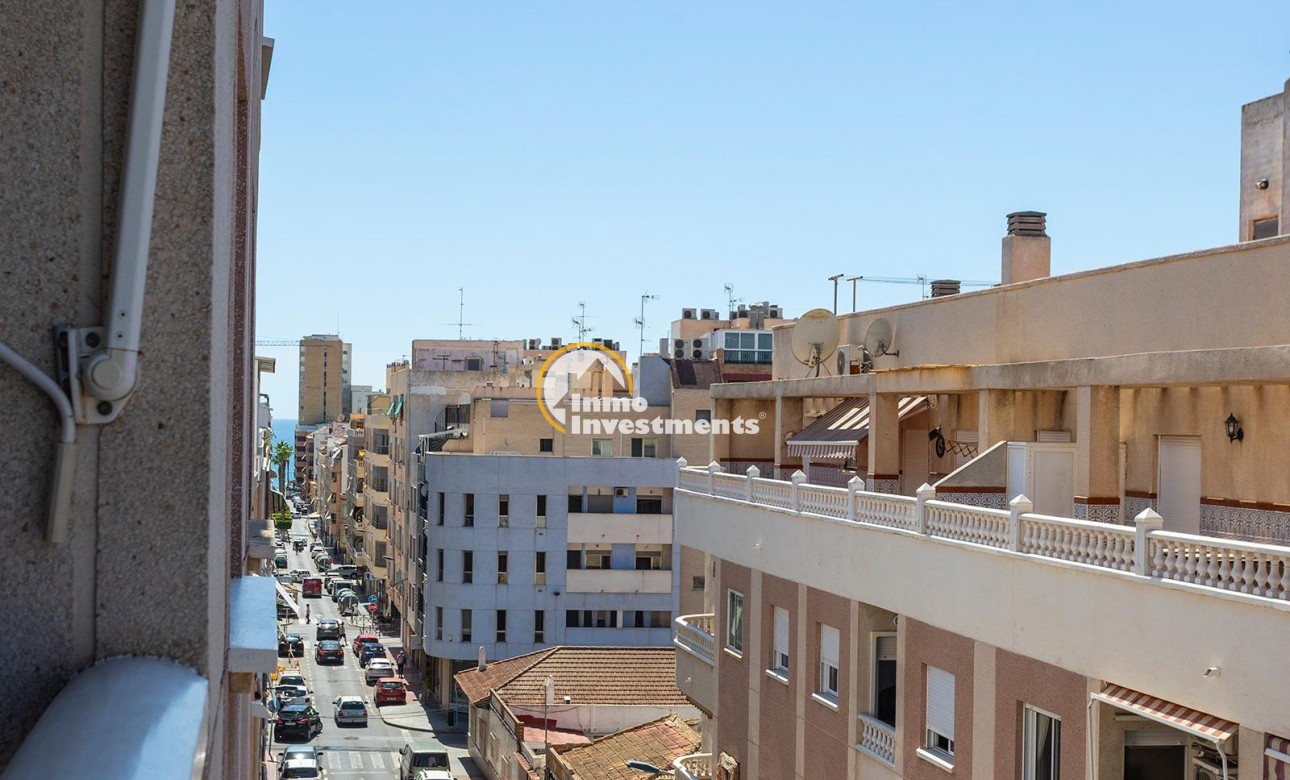 Resale - Apartment - Torrevieja - Estacion de autobuses