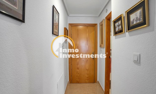 Resale - Apartment - Torrevieja - Estacion de autobuses