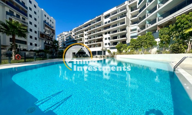 Reventa - Apartamento - Campoamor