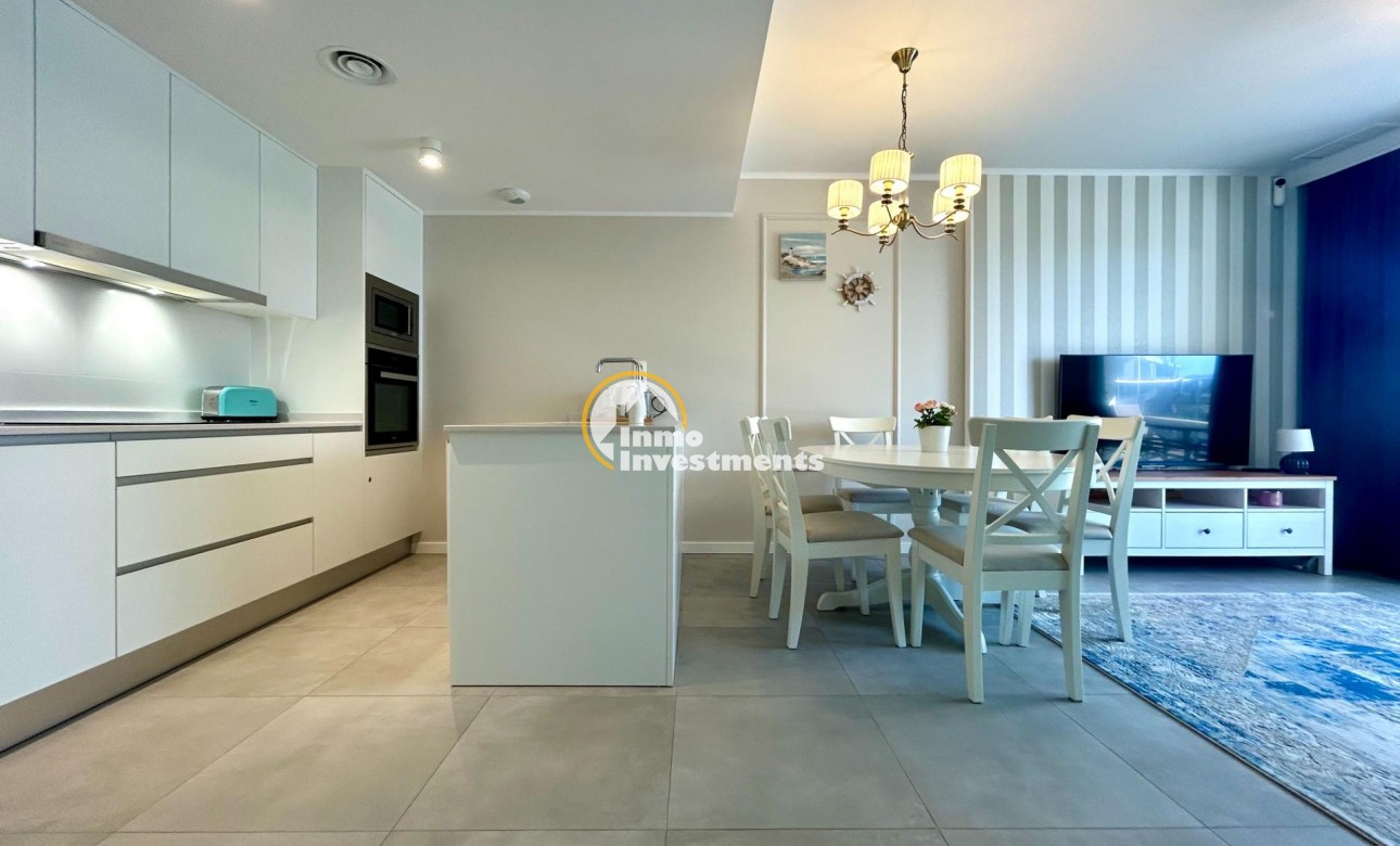 Reventa - Apartamento - Campoamor