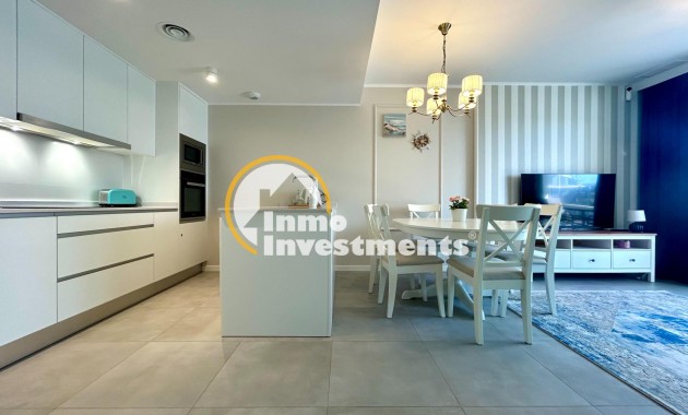 Reventa - Apartamento - Campoamor