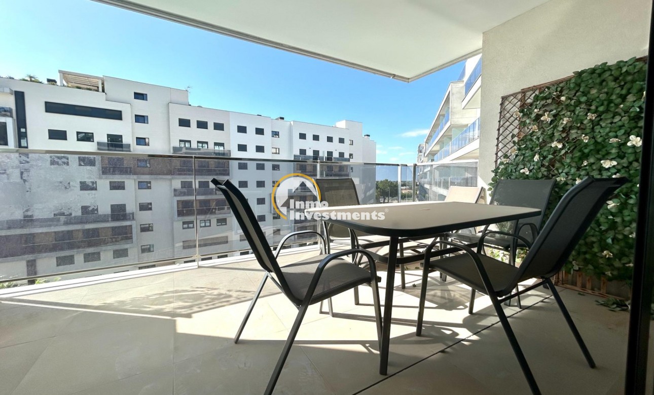 Reventa - Apartamento - Campoamor