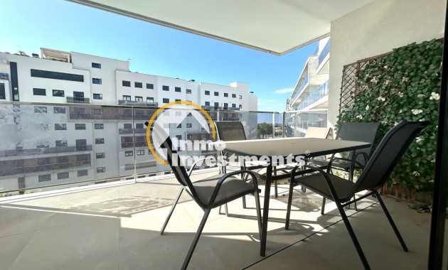 Reventa - Apartamento - Campoamor