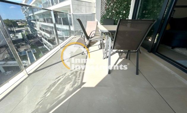 Reventa - Apartamento - Campoamor