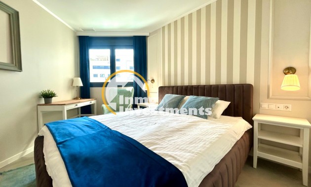 Reventa - Apartamento - Campoamor
