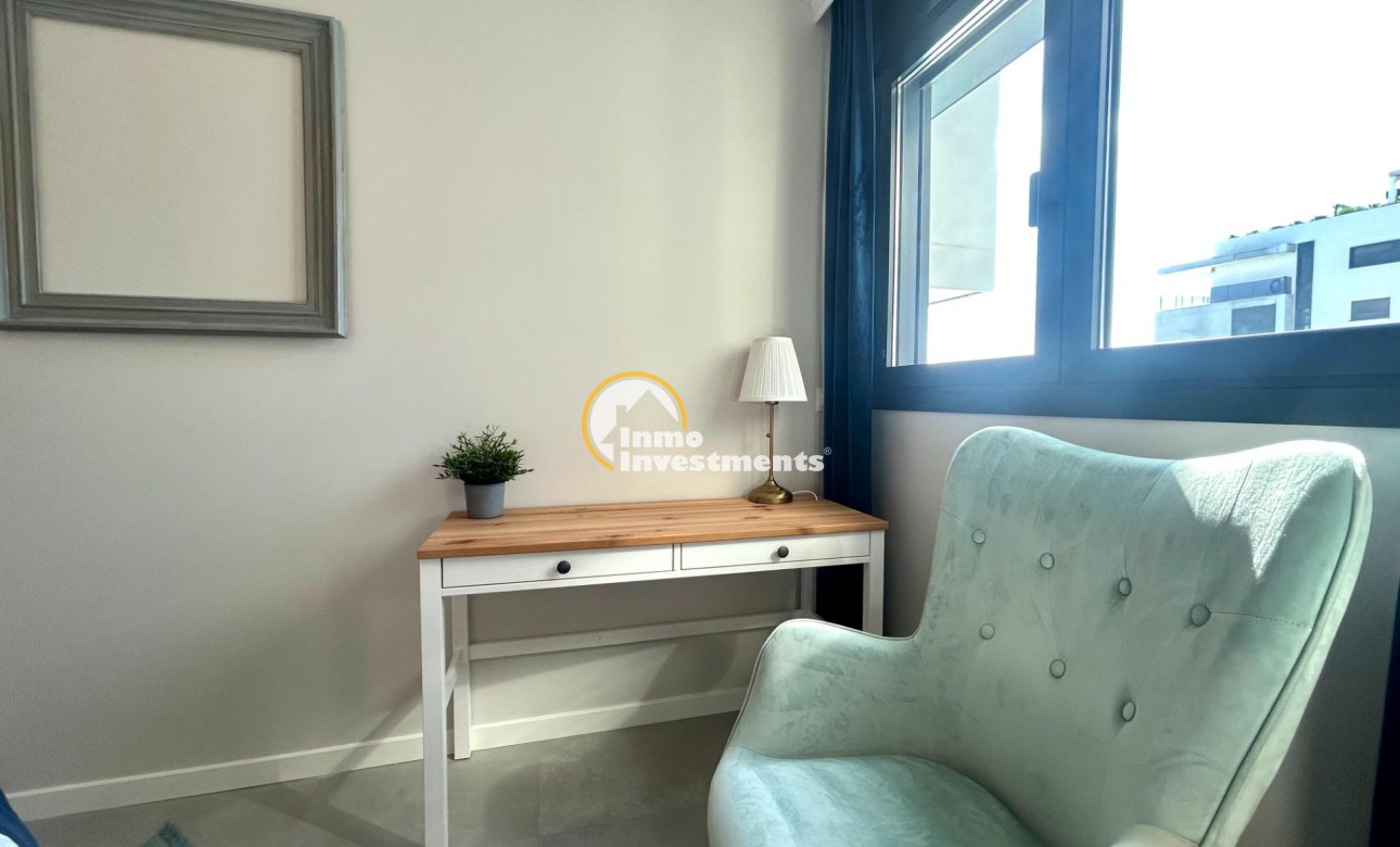Reventa - Apartamento - Campoamor