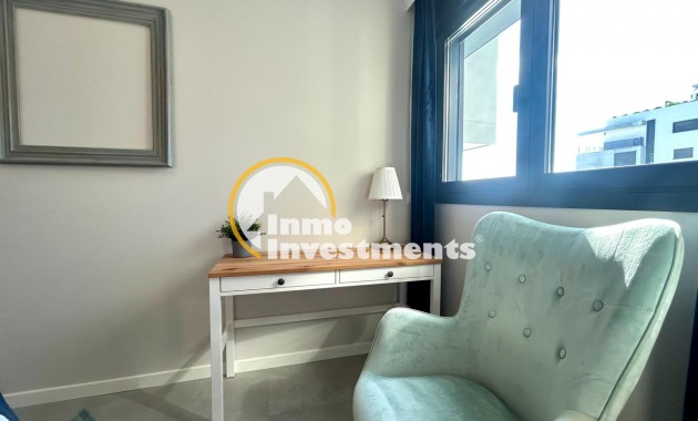 Reventa - Apartamento - Campoamor