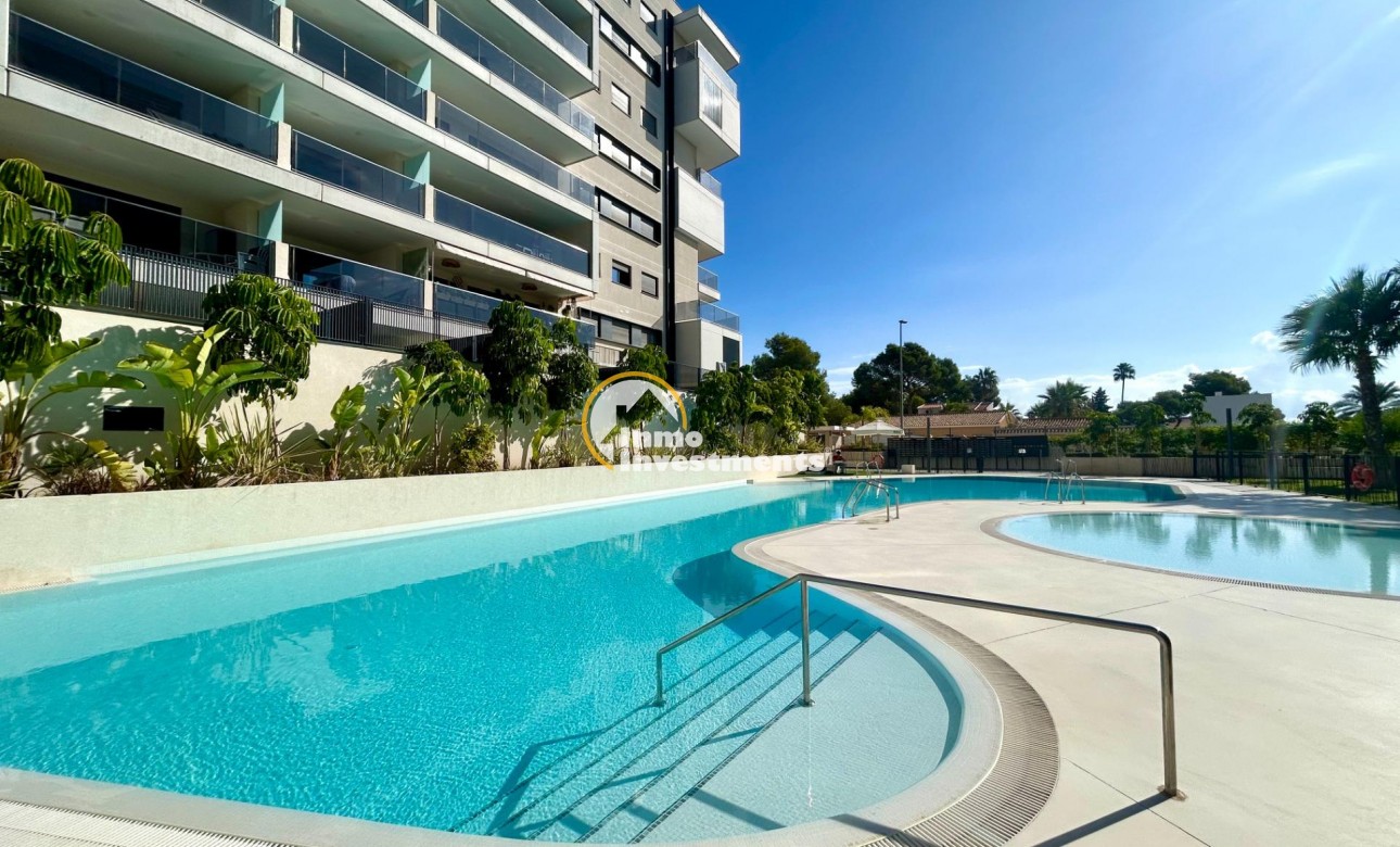 Reventa - Apartamento - Campoamor