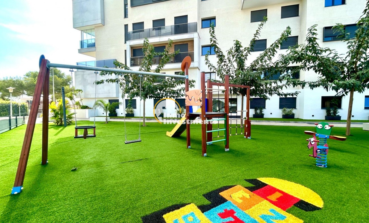 Reventa - Apartamento - Campoamor