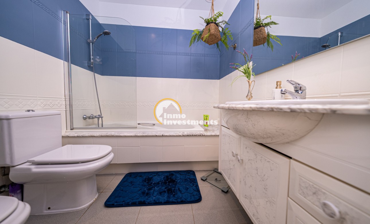 Reventa - Duplex apartment - Playa Flamenca - Miraflores