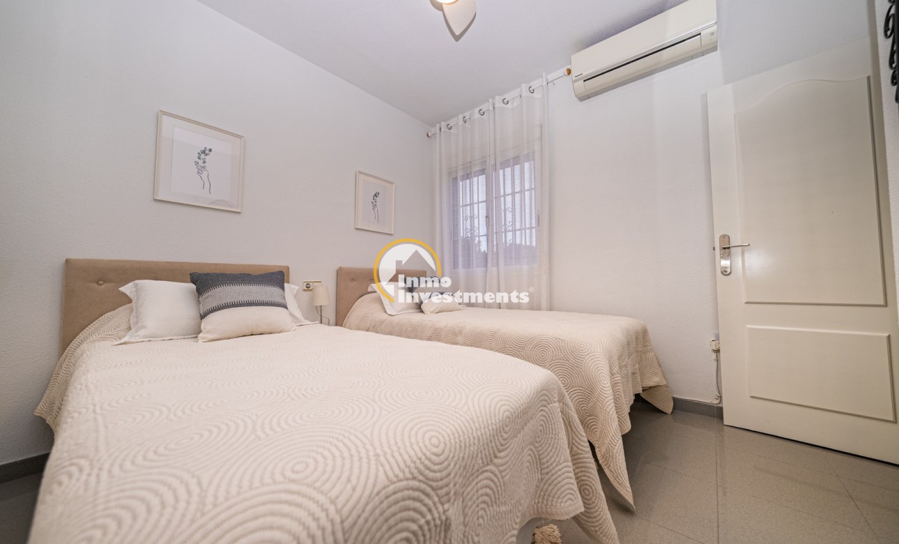 Reventa - Duplex apartment - Playa Flamenca - Miraflores