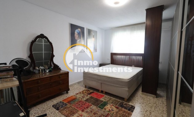 Resale - Apartment - Torrevieja - Torrevieja Centre