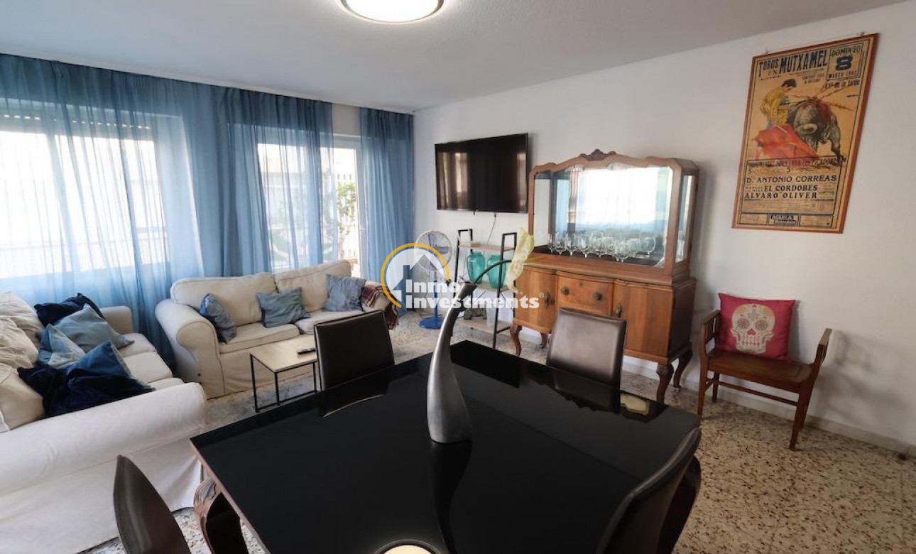 Resale - Apartment - Torrevieja - Torrevieja Centre
