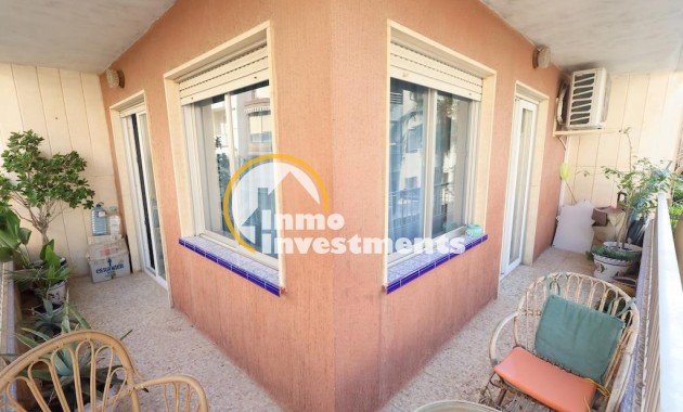 Resale - Apartment - Torrevieja - Torrevieja Centre
