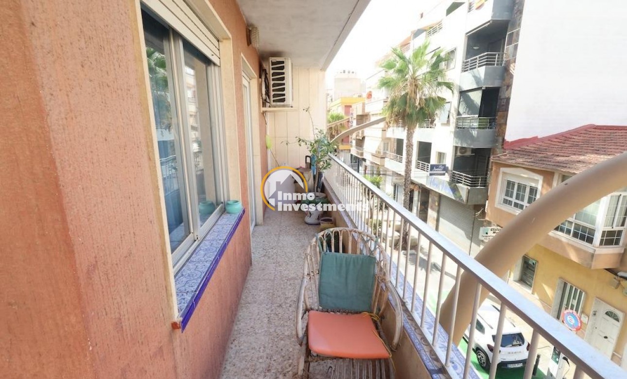 Resale - Apartment - Torrevieja - Torrevieja Centre