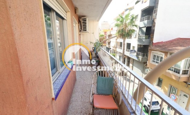 Resale - Apartment - Torrevieja - Torrevieja Centre
