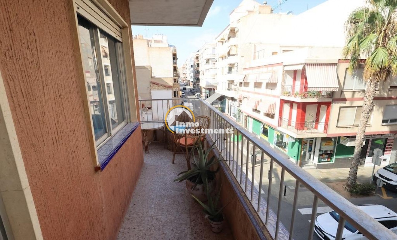Resale - Apartment - Torrevieja - Torrevieja Centre