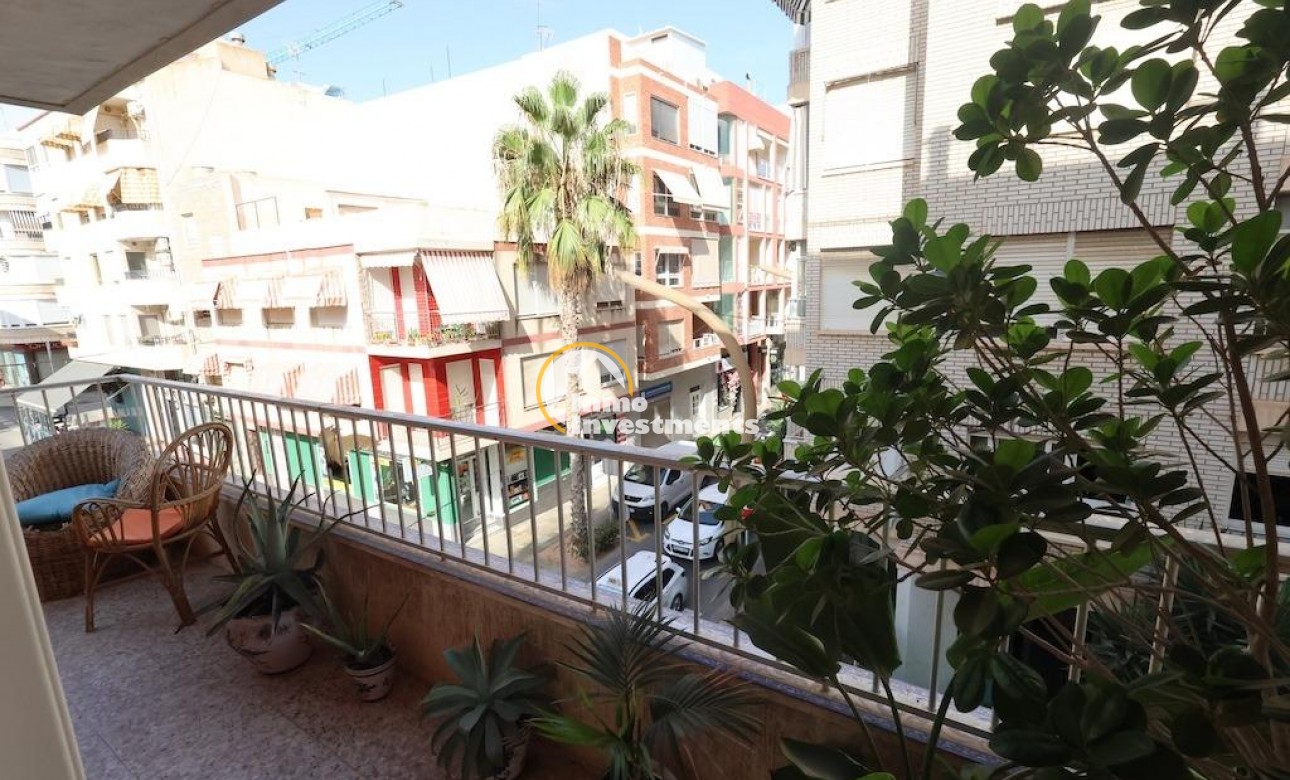 Resale - Apartment - Torrevieja - Torrevieja Centre