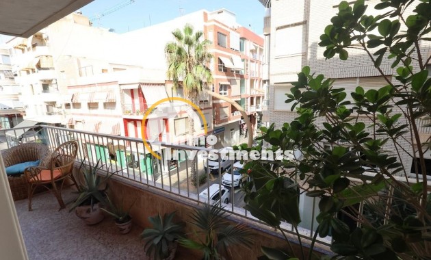 Resale - Apartment - Torrevieja - Torrevieja Centre