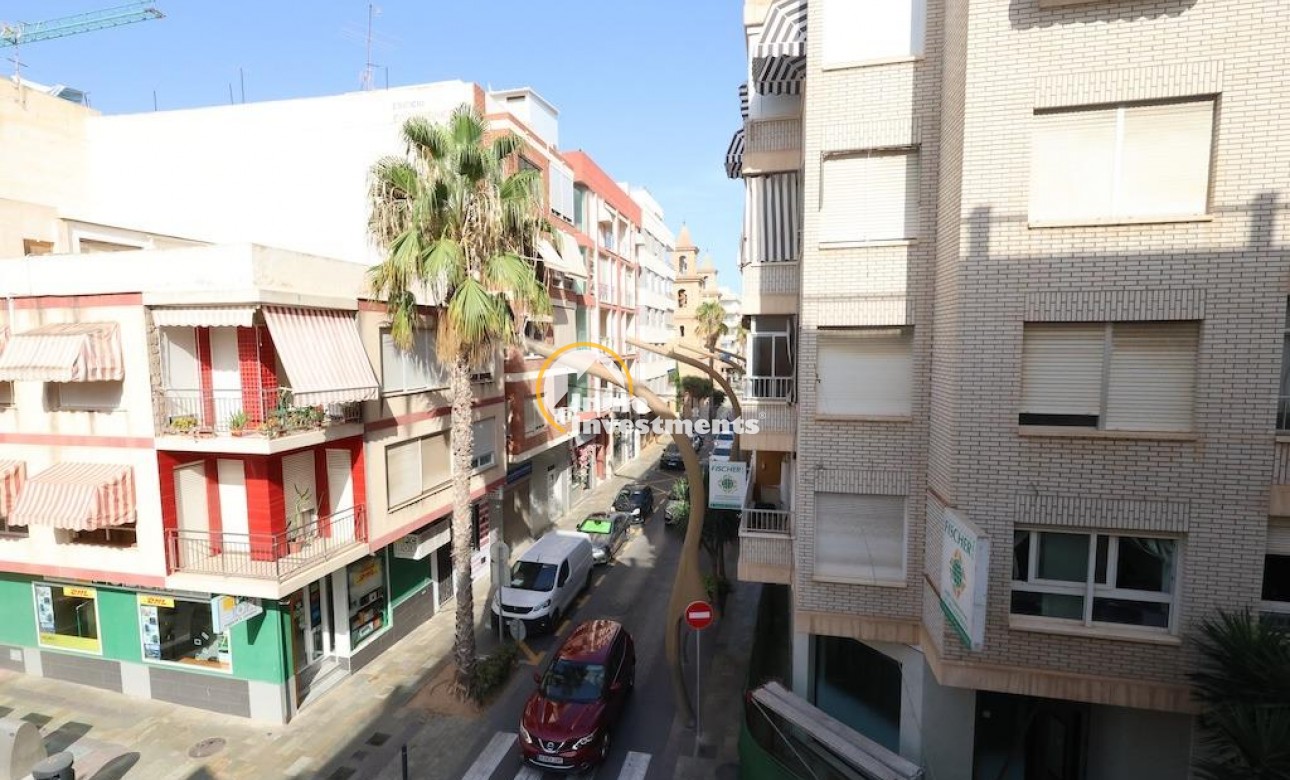 Resale - Apartment - Torrevieja - Torrevieja Centre
