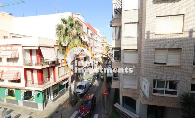 Resale - Apartment - Torrevieja - Torrevieja Centre