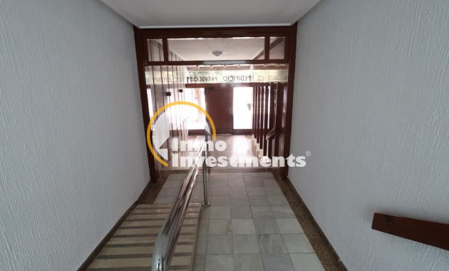 Resale - Apartment - Torrevieja - Torrevieja Centre