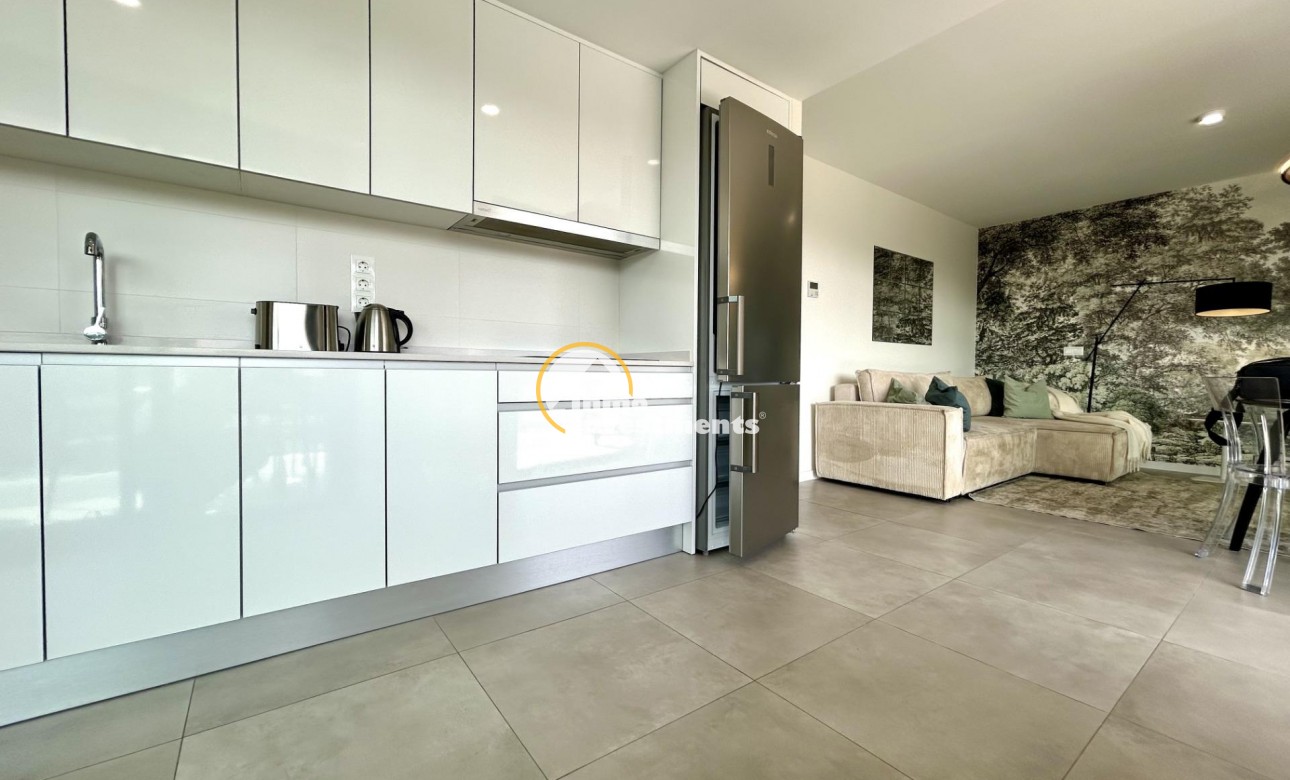 Resale - Apartment - Campoamor