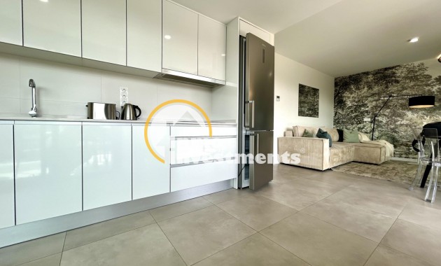 Resale - Apartment - Campoamor