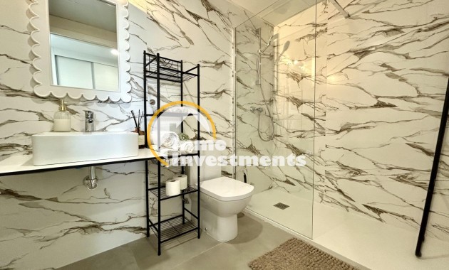 Resale - Apartment - Campoamor
