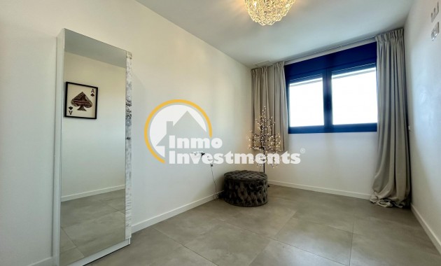 Resale - Apartment - Campoamor